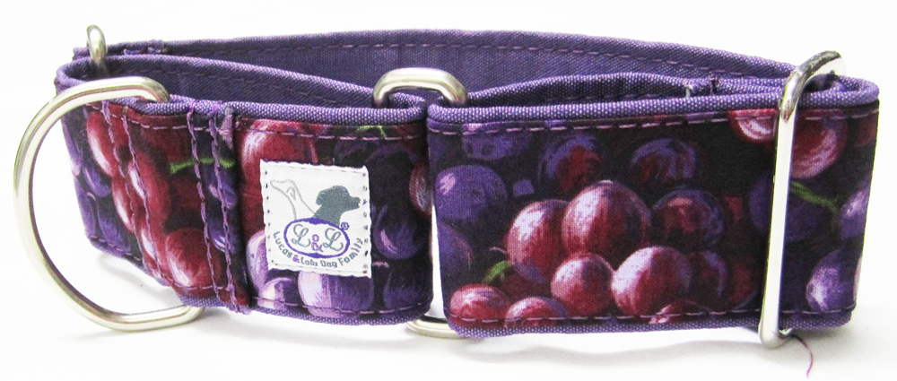 Collar galgo en tela loneta malva con motivos de uvas